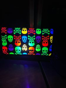 black light / UV light glow