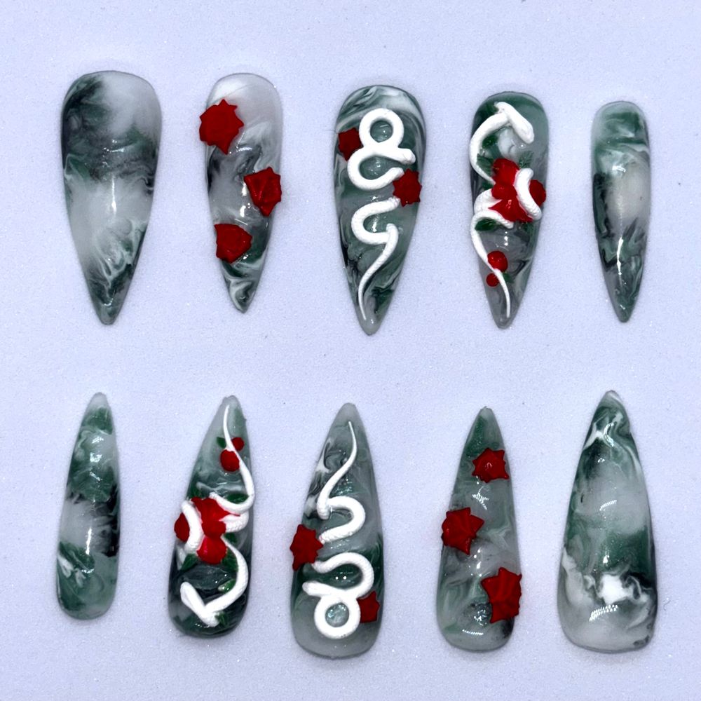Serpent Garden – Press On Nails