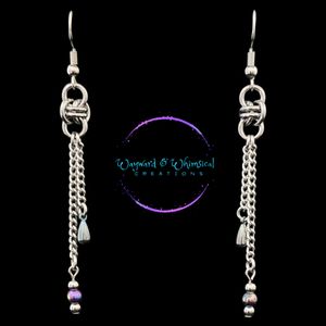 Multicolored bead with teardrops