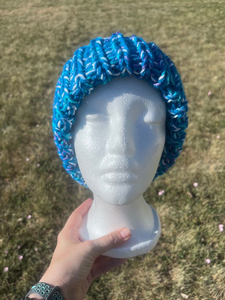 Stretchy Knitted Beanie - Sapphire