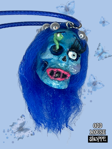 Check out the eyeball action