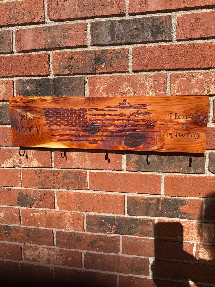 Outdoorsman hook board