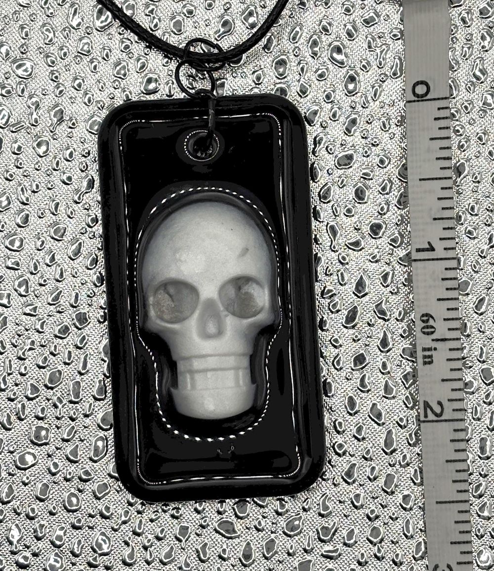 Gothic Skull Necklace, Chunky Pendant, Black Marbled (Handma...
