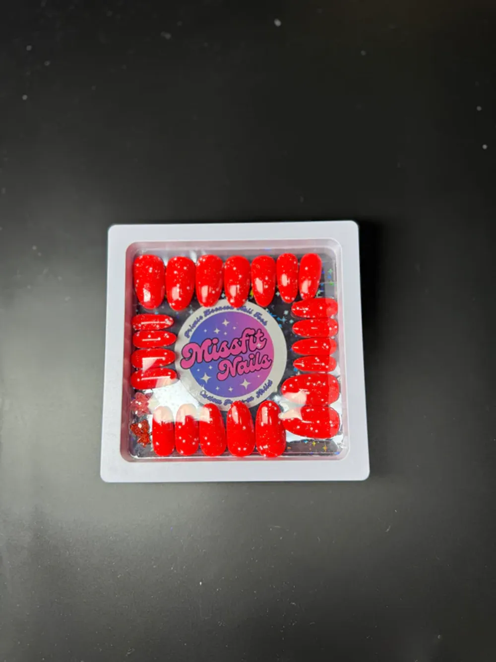 White glitter & Red | Full press on set | Medium length/Round