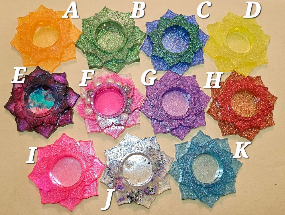 Flat Bottom Lotus Ring Holder