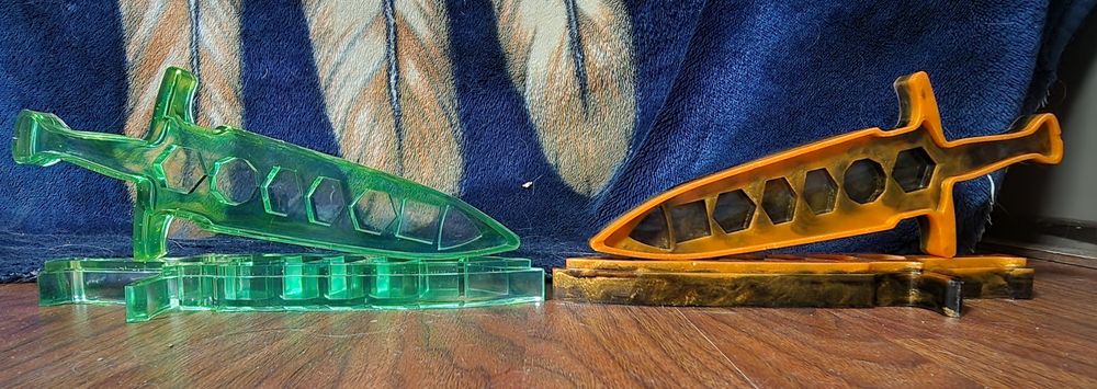 Dagger Dice Holders