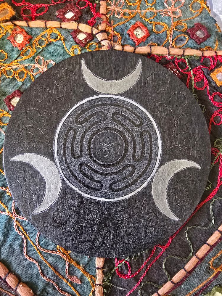 Hekate's Wheel Altar Tile - Midnight