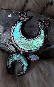 pendant back
