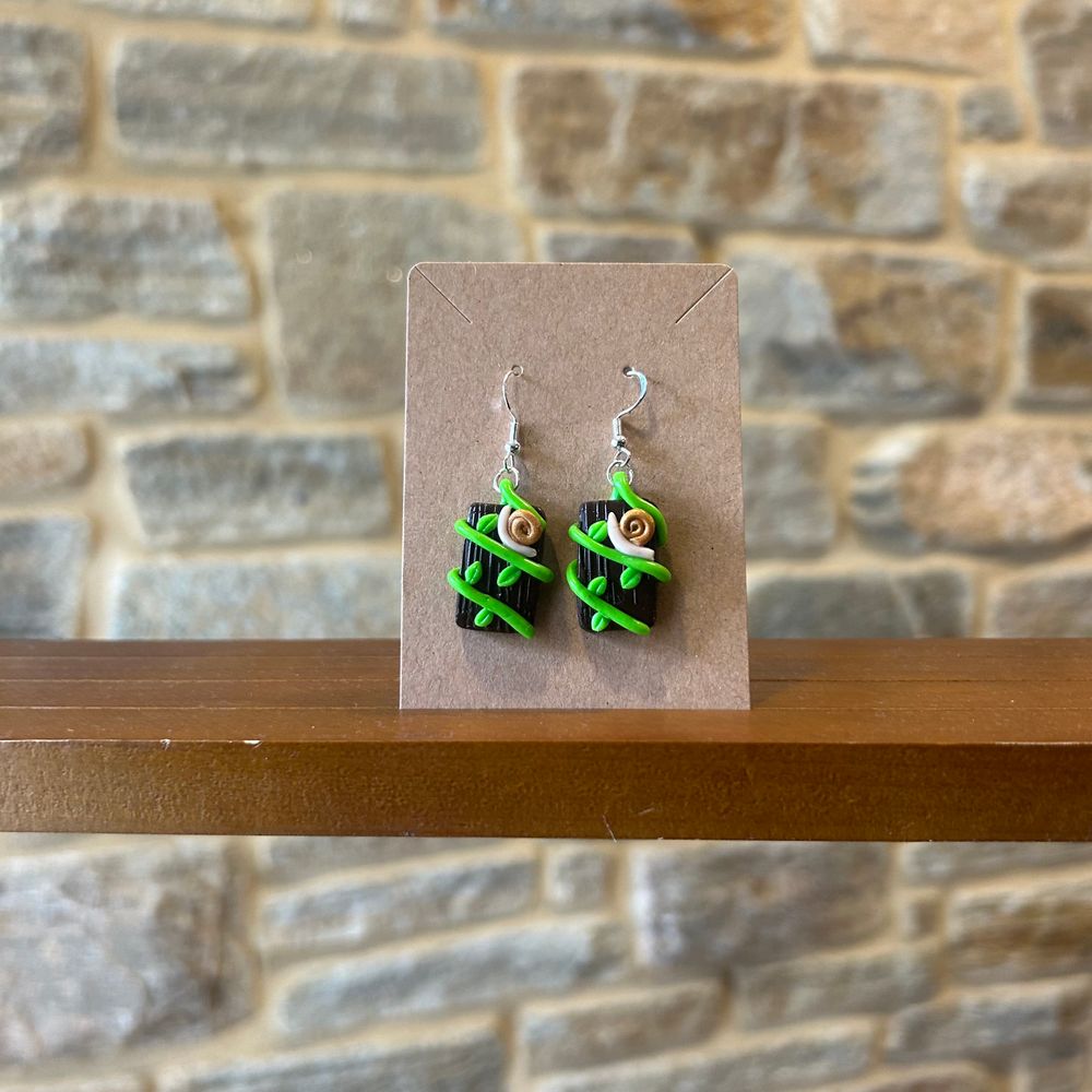 Crawling vine earrings