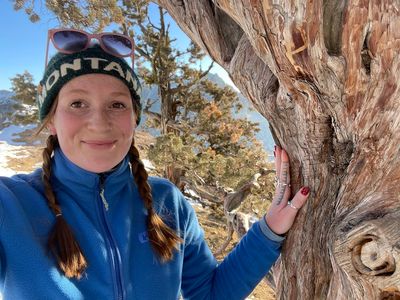 Me with one of my favorite juniper friends (Juniperus occidentalis)