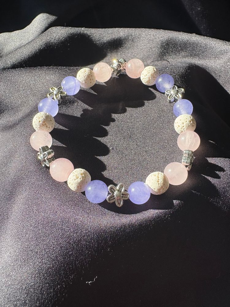 Diffuser Bracelet with Essential Oil Blend - Violet Quartz, Rose Quartz Lava Stone - Medium
