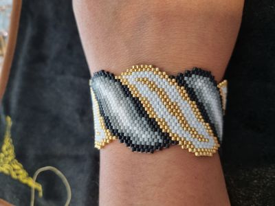 Silky Scroll on Wrist