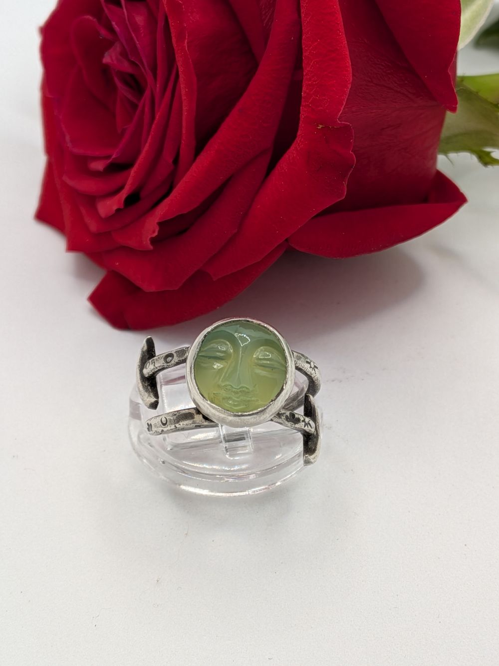 Prehnite moon face ring sz 8