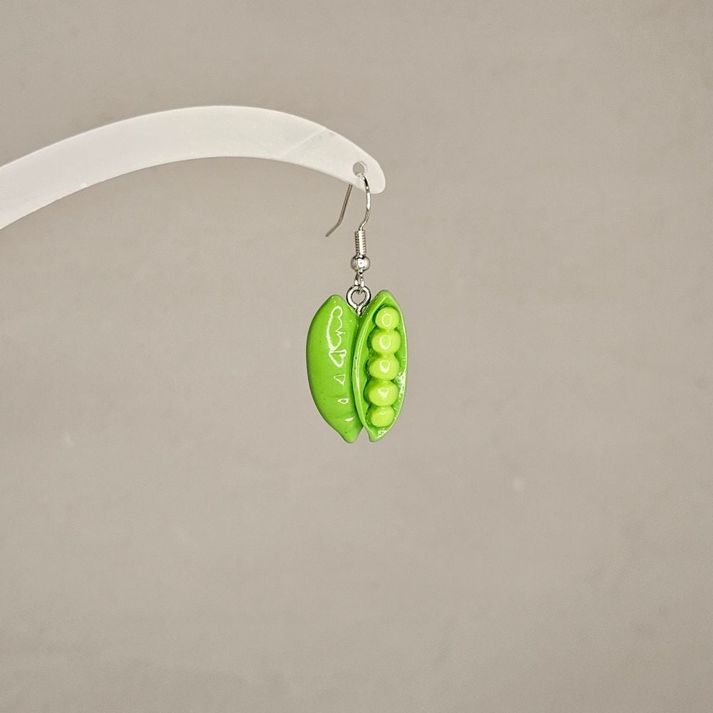 Item #142 Peas Earring