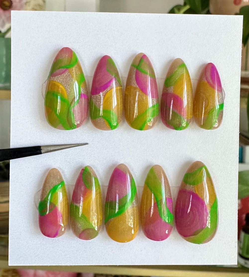 Tropical Theory – Color Theory Themed Almond Press Ons Medium Length | Medium