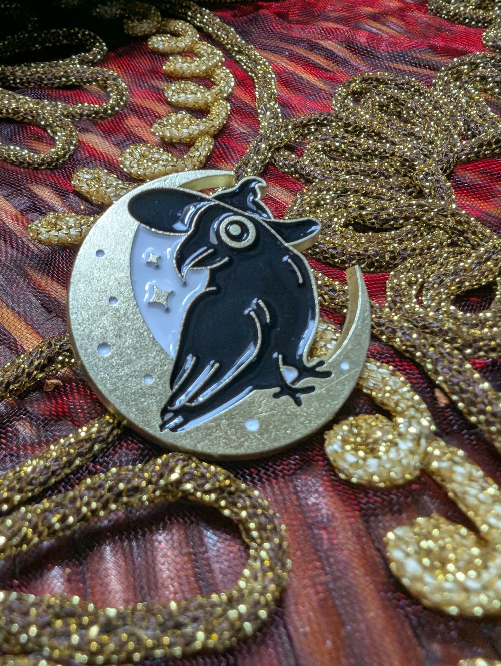 Crow pin
