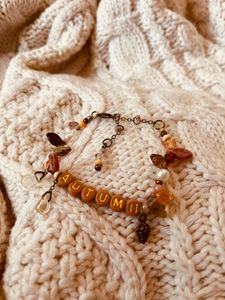 The September variant of the Autumn Friendship Bracelet 