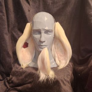 10 inch Lop and small tail: Blonde Exterior, Cream Interior with Pink Color Detail and added rose patch. 