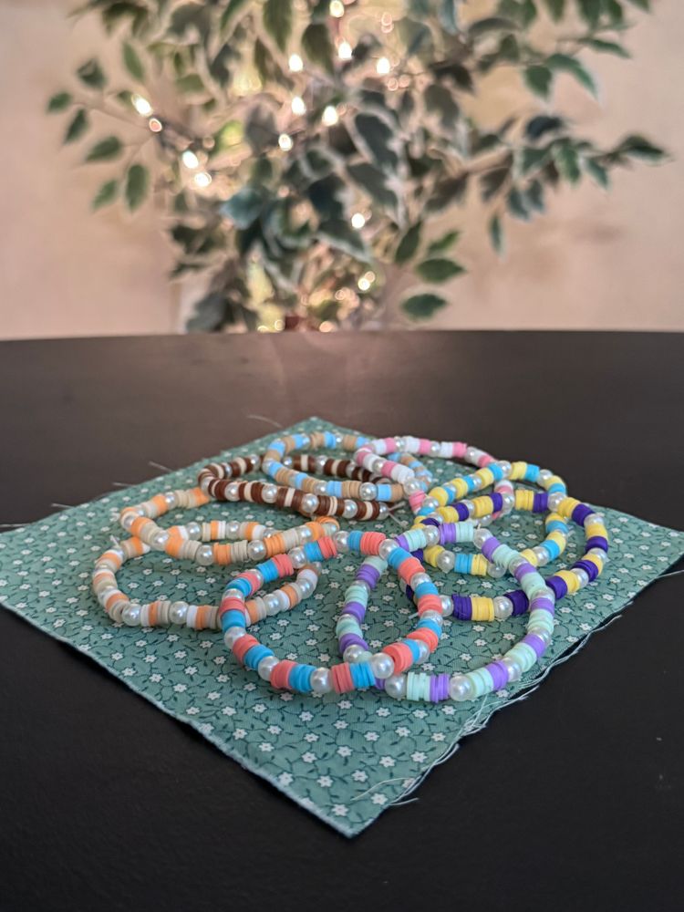  Mystery Clay And Pearl Bead Bracelet