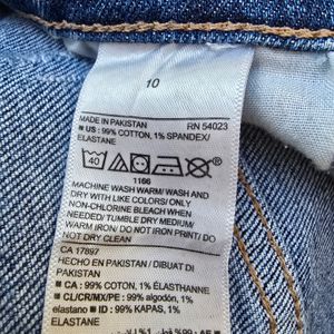 Size info and care tag