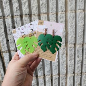 Light Green: Repurposed Folder, Kelly Green: Cascade Detergent bottle