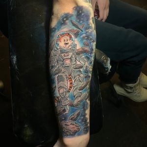 Ground control to Major Hobbes