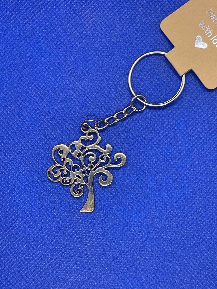 Metal tree keychain 