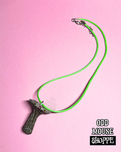 Overall view of the Chocolate Chip Necklace