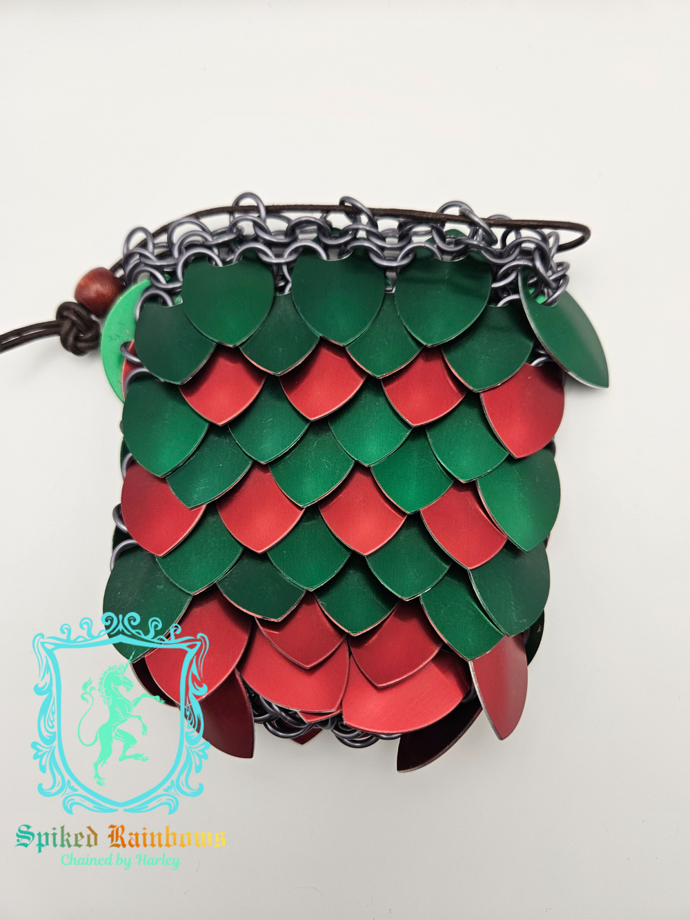 Scale-mail Medium Bag - Green and Red