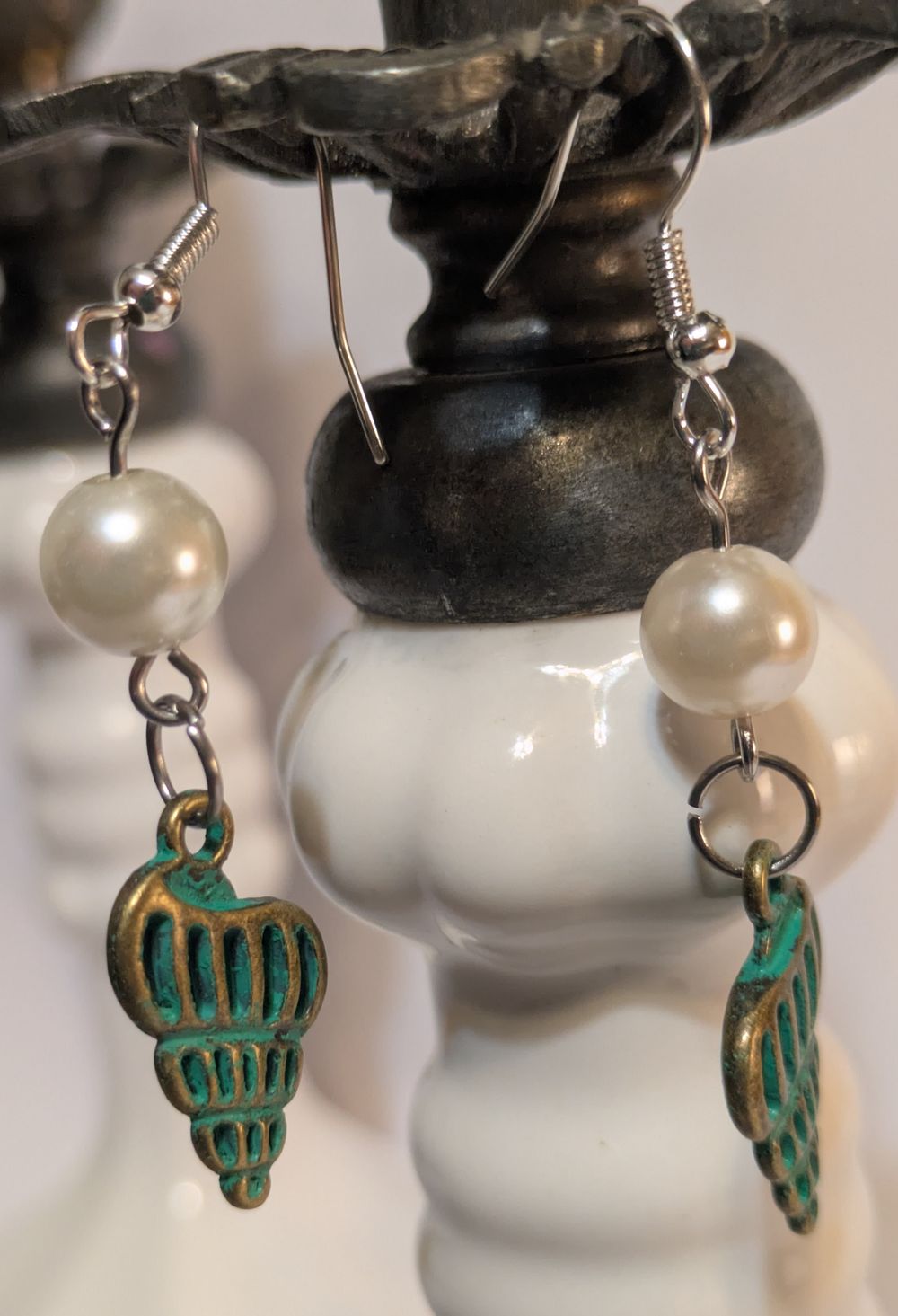 Seashell earrings with faux pearl bead accent