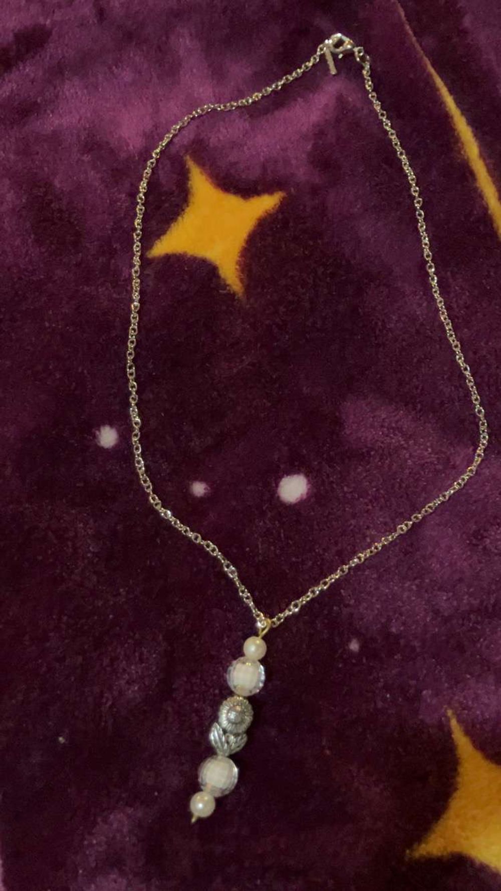 Simple bead necklace