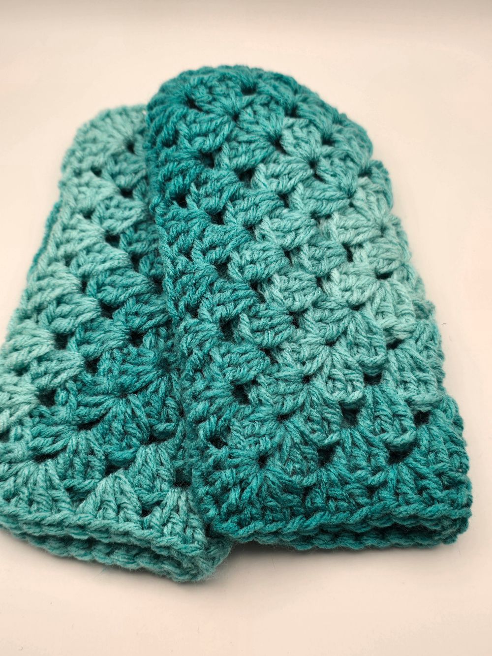Granny Square Handwarmer (Teal)
