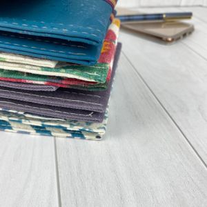 Clarita Wallet Stack