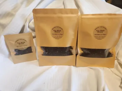 Strider's Pipe in bags- the sample will be in the 10 gram bag on the left