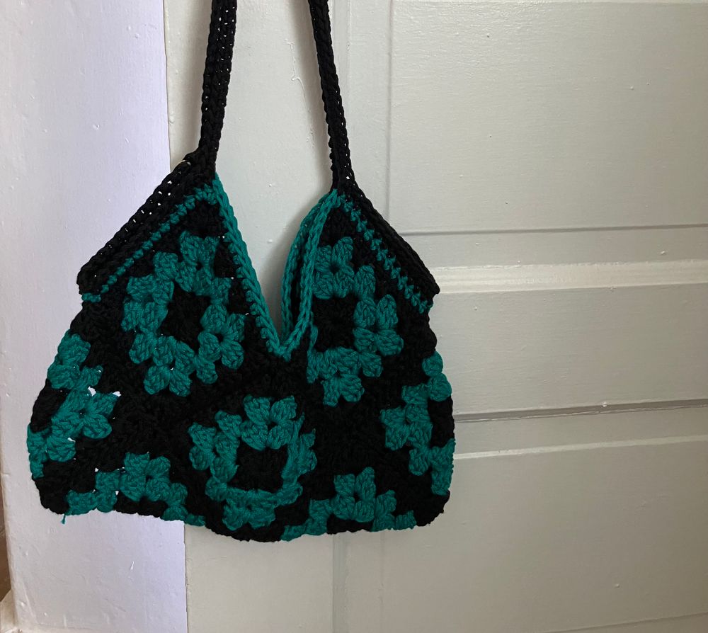 shoulder bag