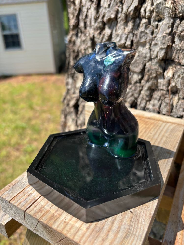 Goddess Body Mini Altar (medium)