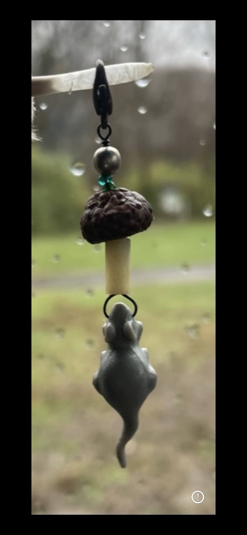 Earring dangle (mushroom mouse)