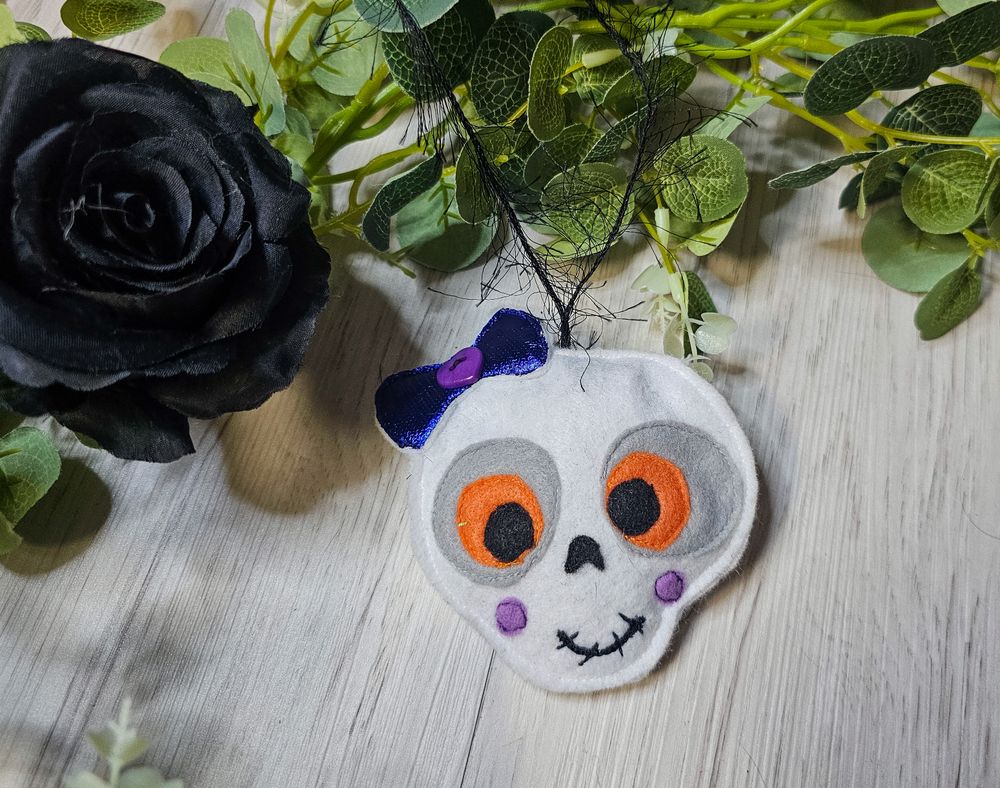 Skull Feltie Ornament 