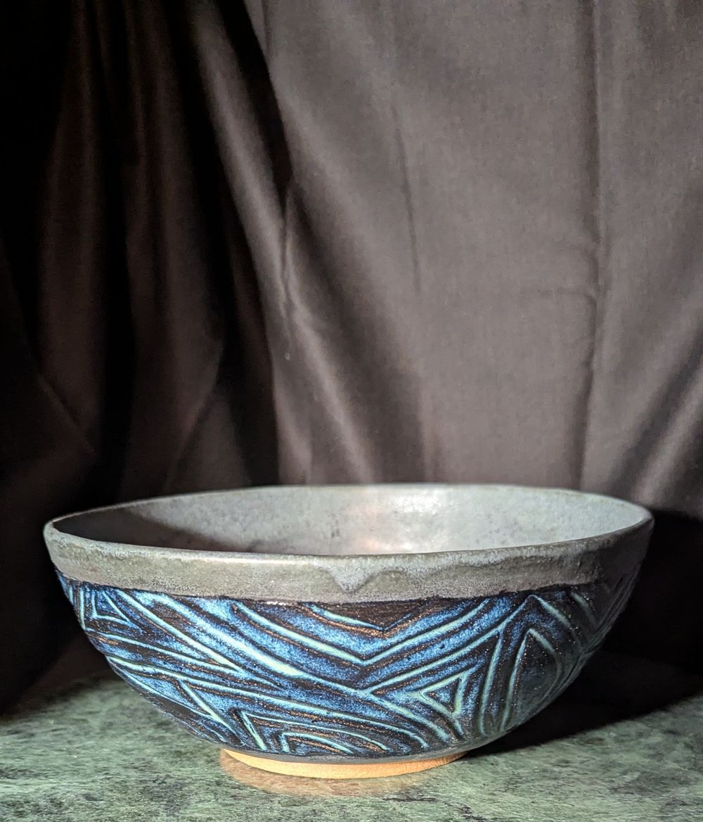 Large Patterned Texture Bowl