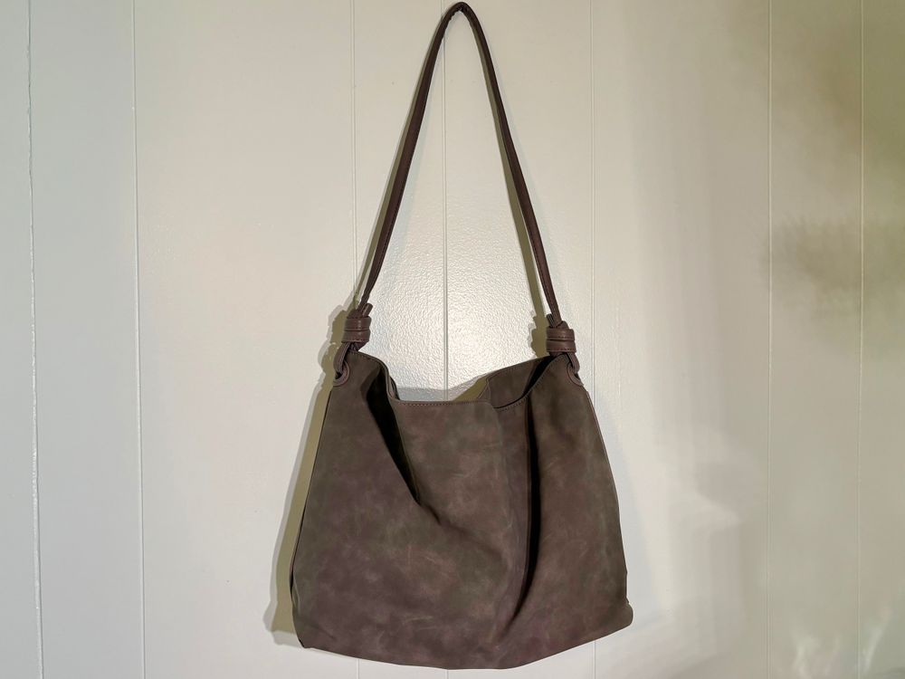 8 Other Reasons Gray Shoulder Bag