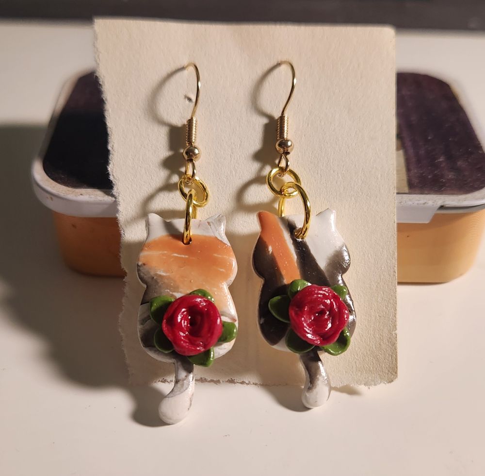 calico kitty earrings