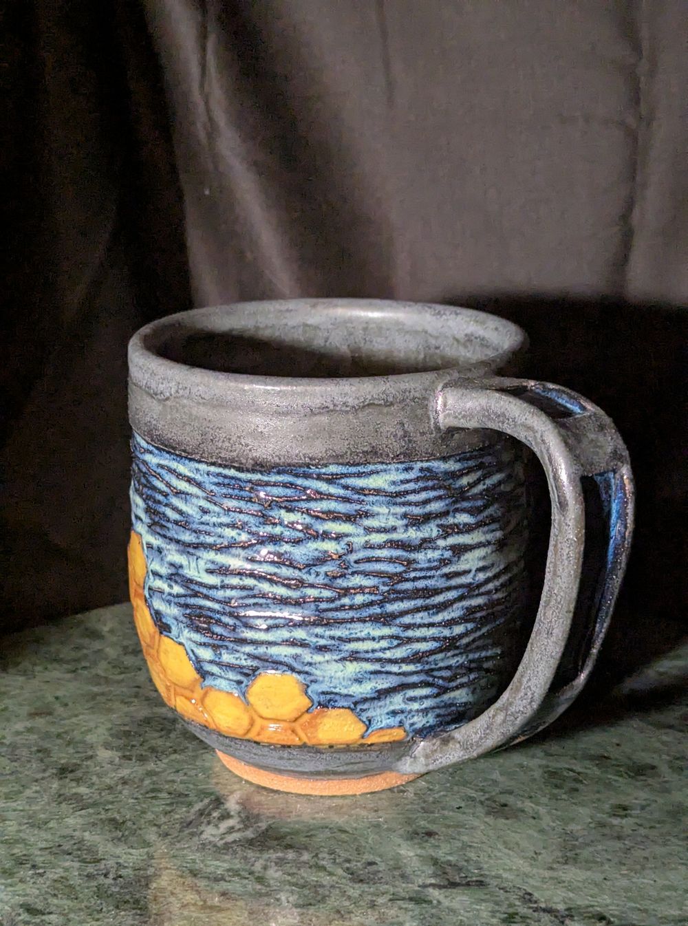 Large Honeycomb Texture Mug