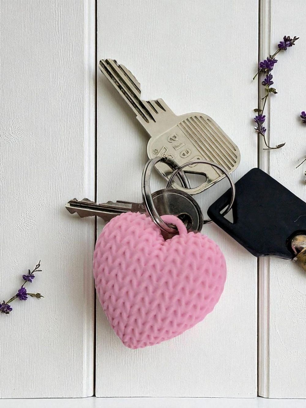 Knitted Heart Keychain | 3D Printed PLA Filament | Cute & Co...