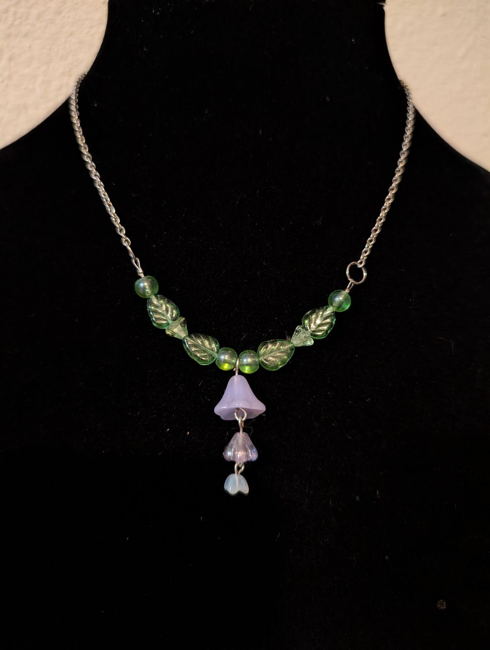 Purple drop flower necklace 