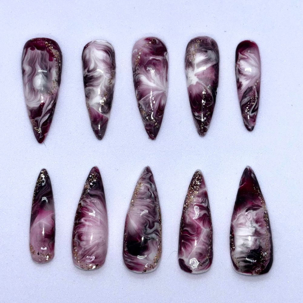 Blood Bloom – Press On Nails
