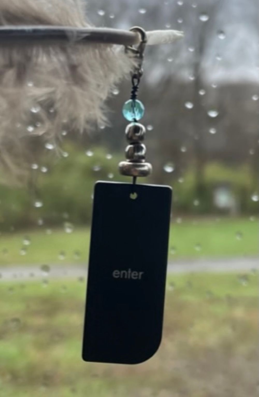 Earring dangle (enter)