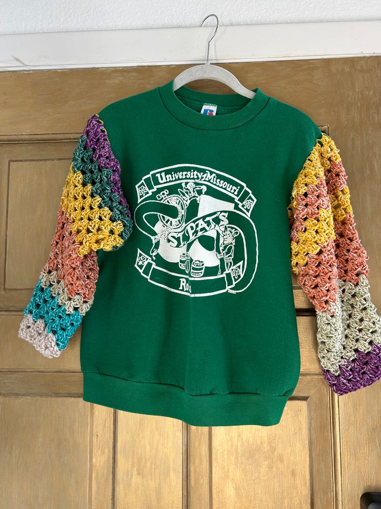 Kids crochet sweatshirt upcycle 