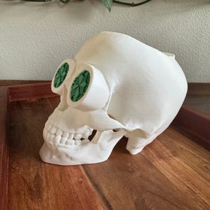 White pot side angle