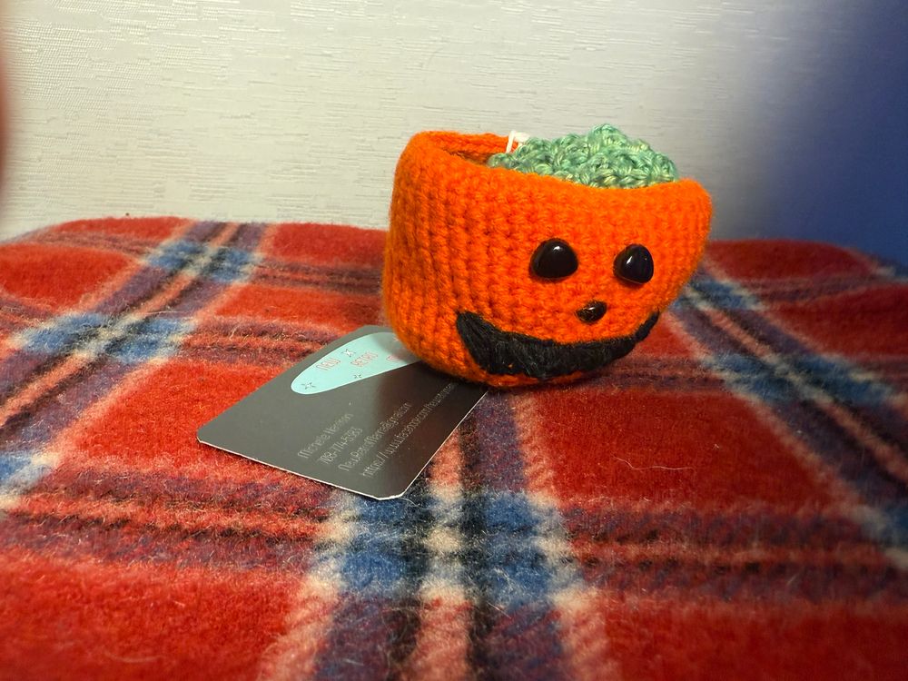 Elated Jack-O-Lantern Coaster Set with Variegated Green Coasters