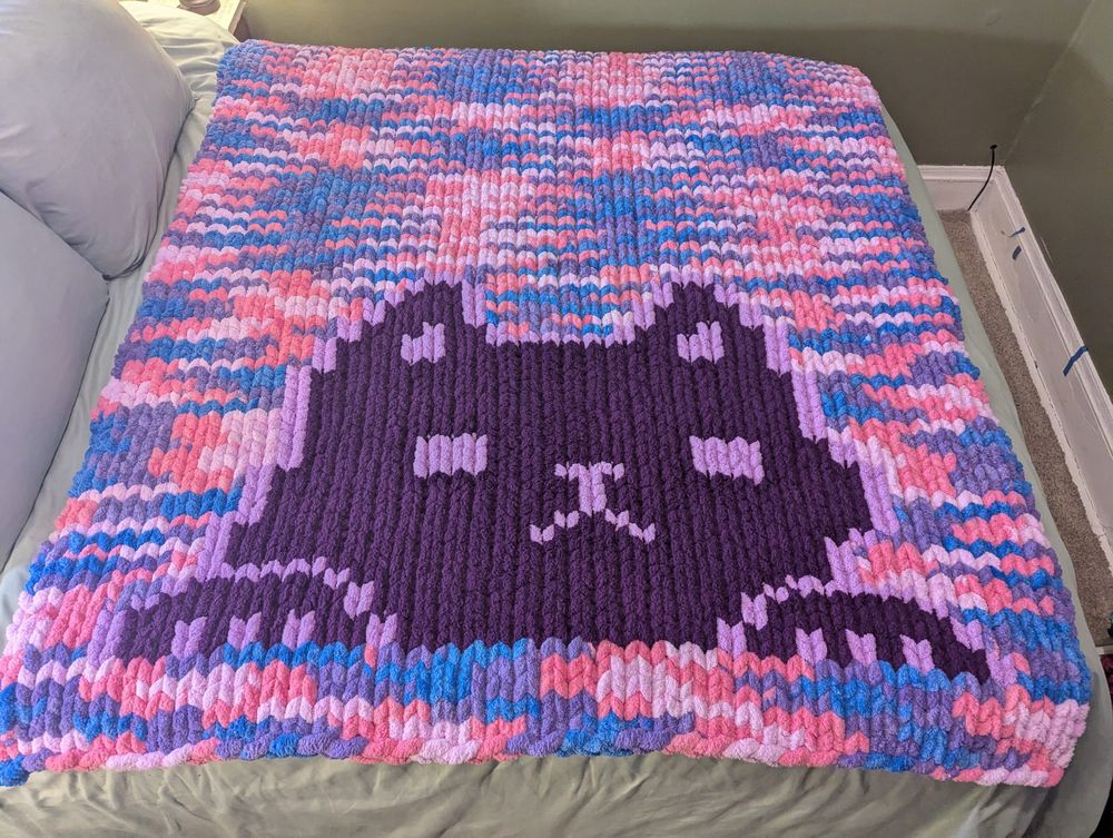 “Peek-a-Boo Cat” Hand-Knit Blanket - Purr-fectly Playful Comfort